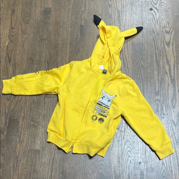 Pokemon Yellow Pikachu Kids Zip-Up Hoodie Small Youth - Picture 1 of 2